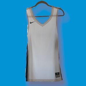 Nike Basketball top